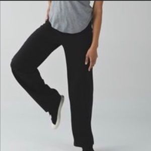 Lululemon pants with drawstrings size 6